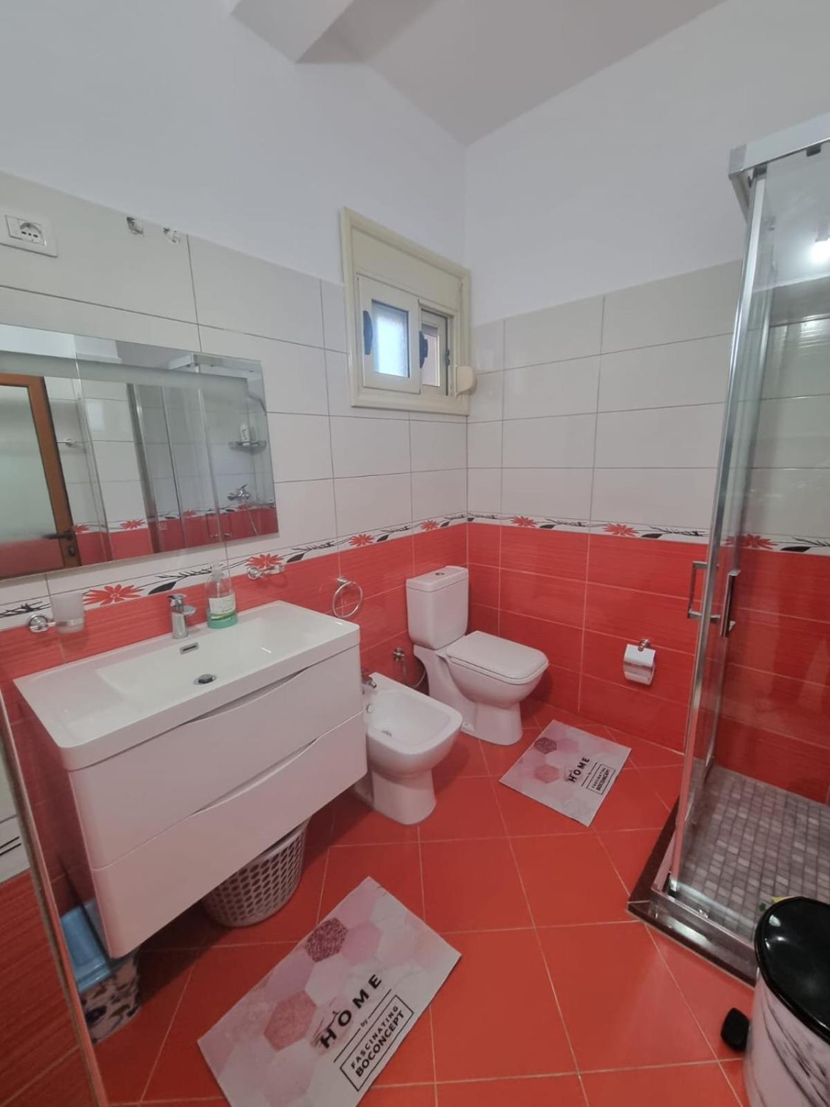 Vila Megi-Rent Room Vlorë Esterno foto