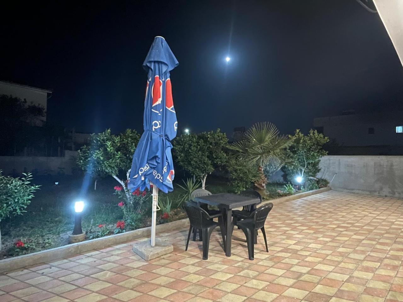 Vila Megi-Rent Room Vlorë Esterno foto